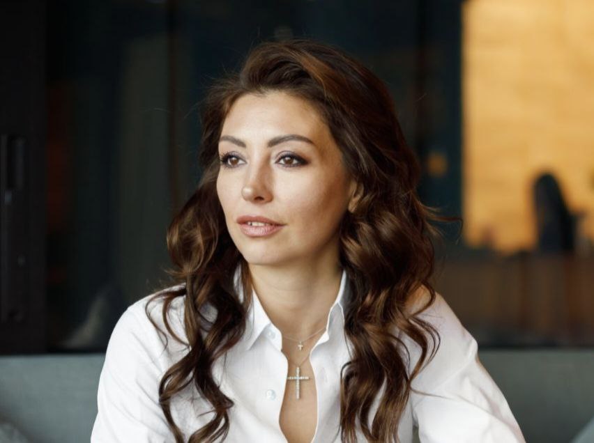 «Ми не змінили концепцію — ми її захистили»: CEO «Веранди на Дніпрі» Тетяна Авраменко про виклики ресторанного бізнесу під час війни
